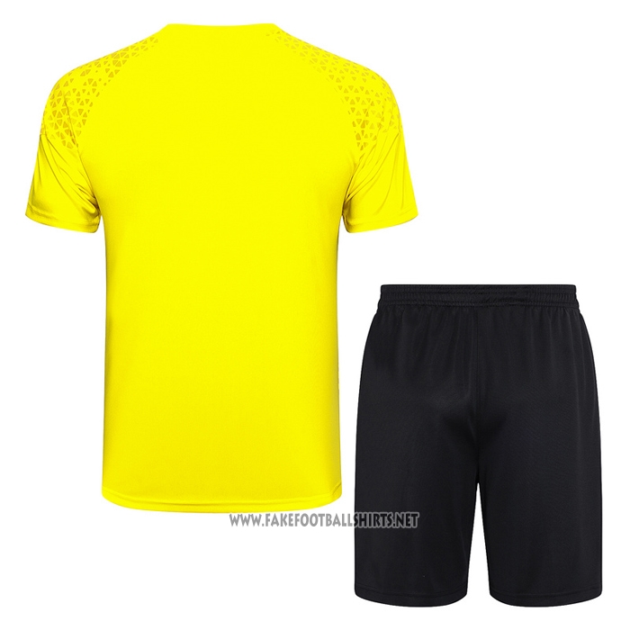 Tracksuit
 Borussia Dortmund Short Sleeve
 2023-2024 Yellow
 - Shorts
